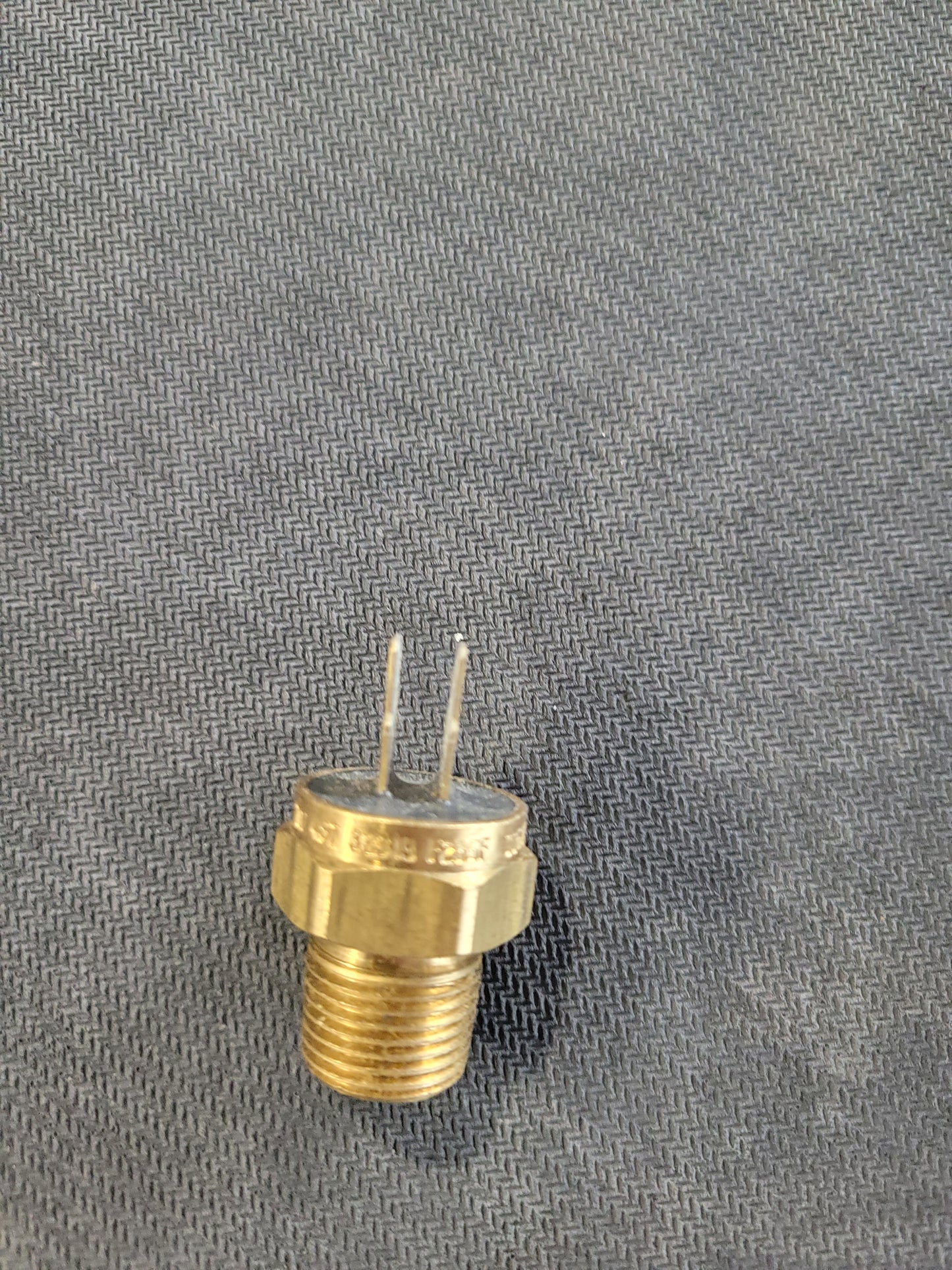 Gear Oil Temp Sender Crusader R020037