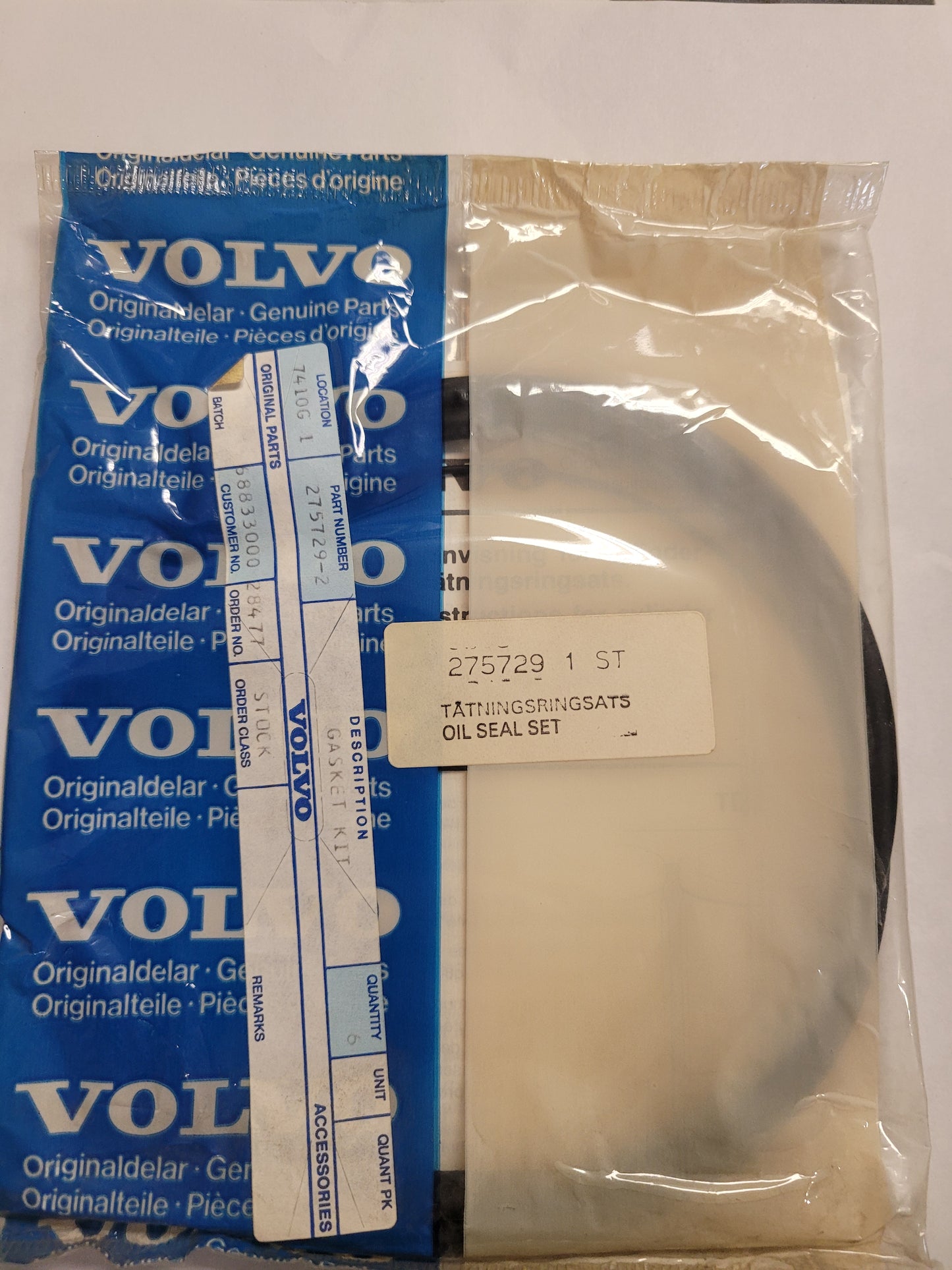 Oil Seal Set, Vintage, (NOS) Volvo 275729