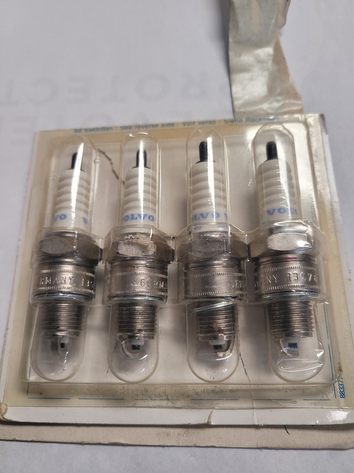 Spark Plug Kit, Vintage, (NOS) Volvo 875803