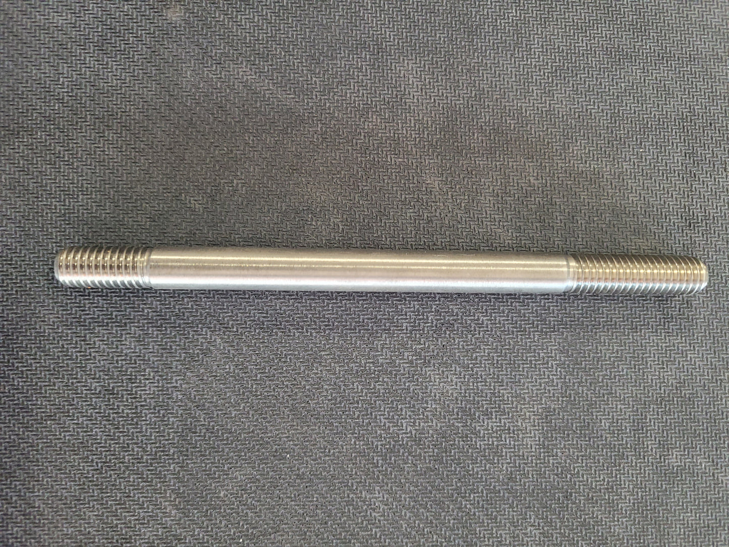 Stud 3/8"-16 x 5-3/4" ss Crusader 20471