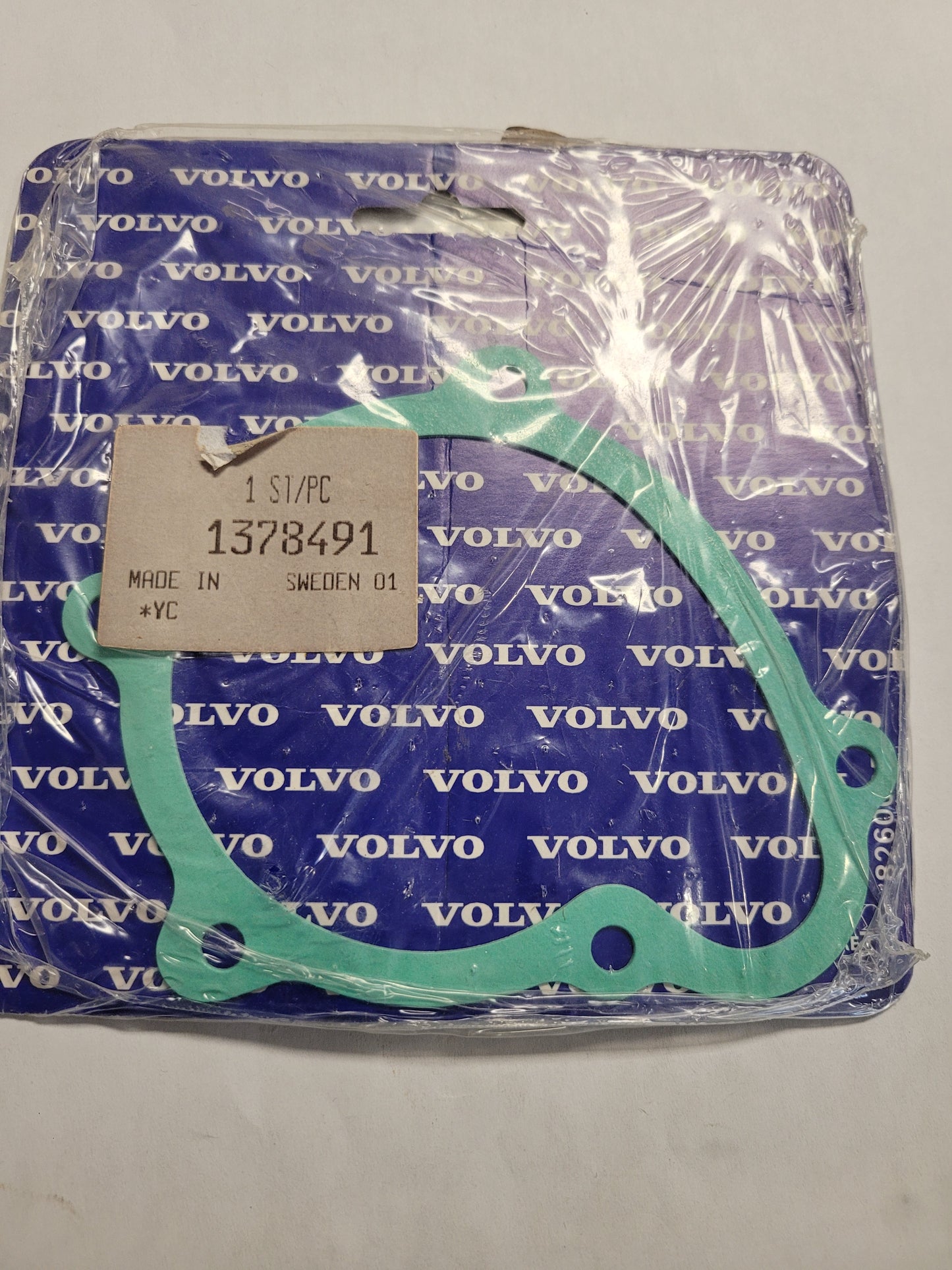 Gasket, Water Pump, (NOS) Volvo 1378491