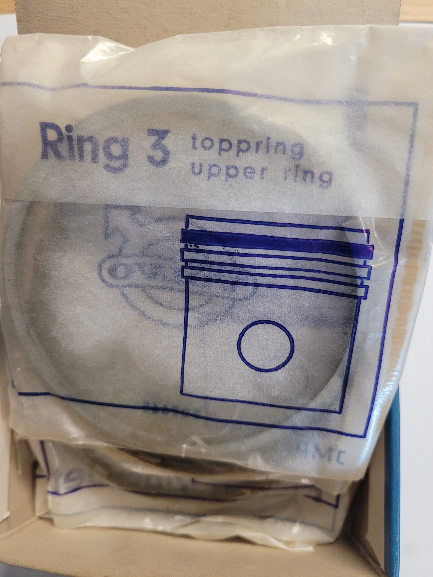 Piston Ring Set, Vintage, (NOS) 275282