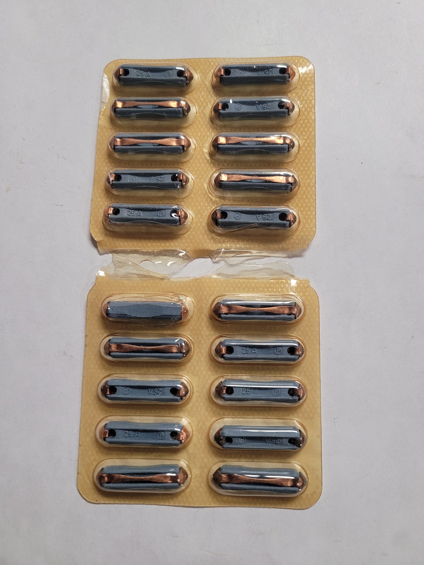 Fuse, 25 Amp, (NOS) Volvo 943905