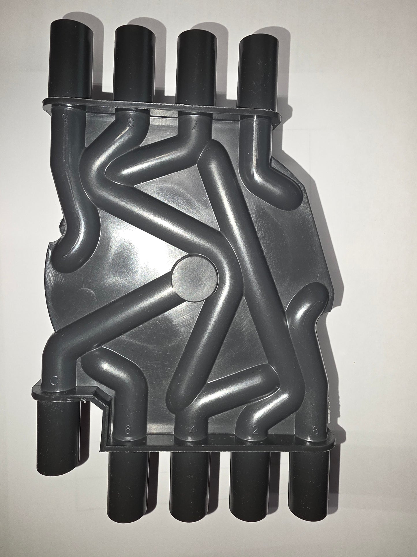 Volvo 3858975 Distributor Cap