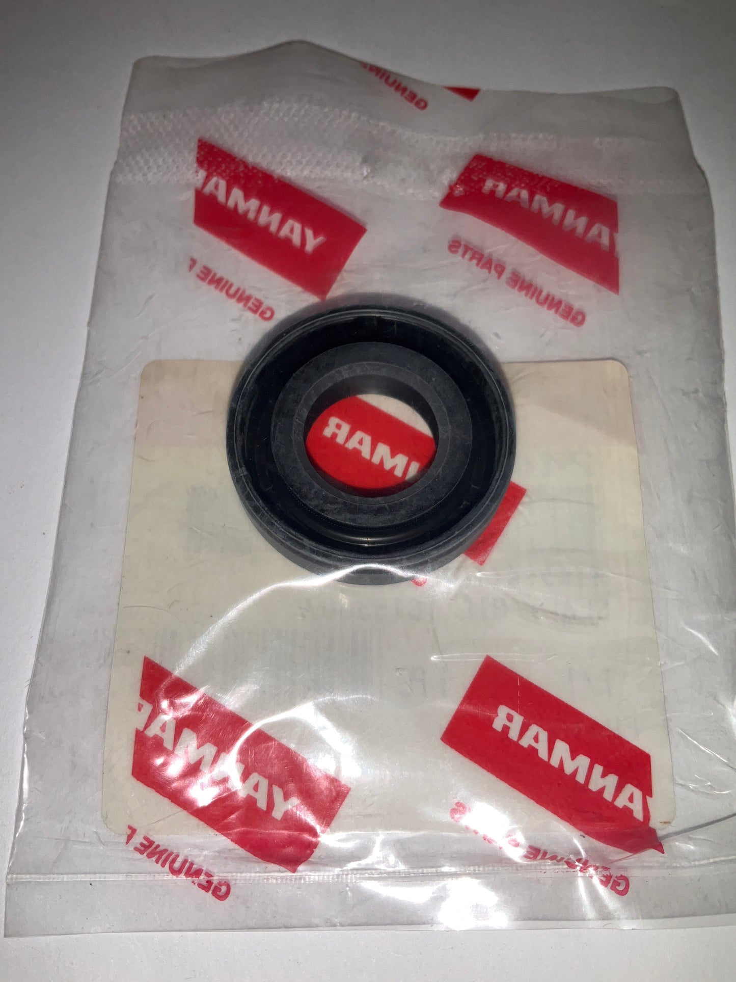 Yanmar 24422-153007 Seal