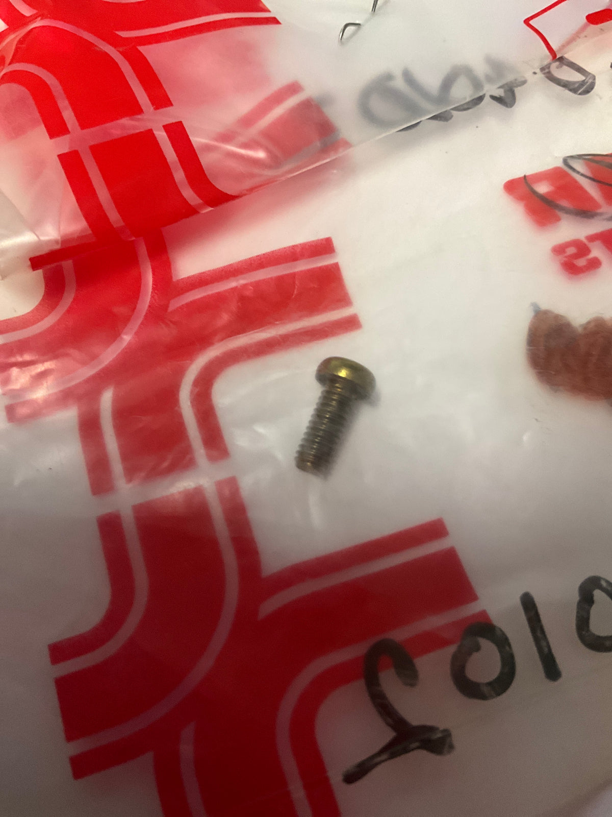 Yanmar 26554-040102 Screw