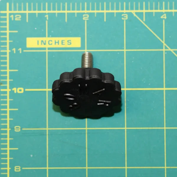 100 Series Cast Hatch Male Round Knob 5/16-18″