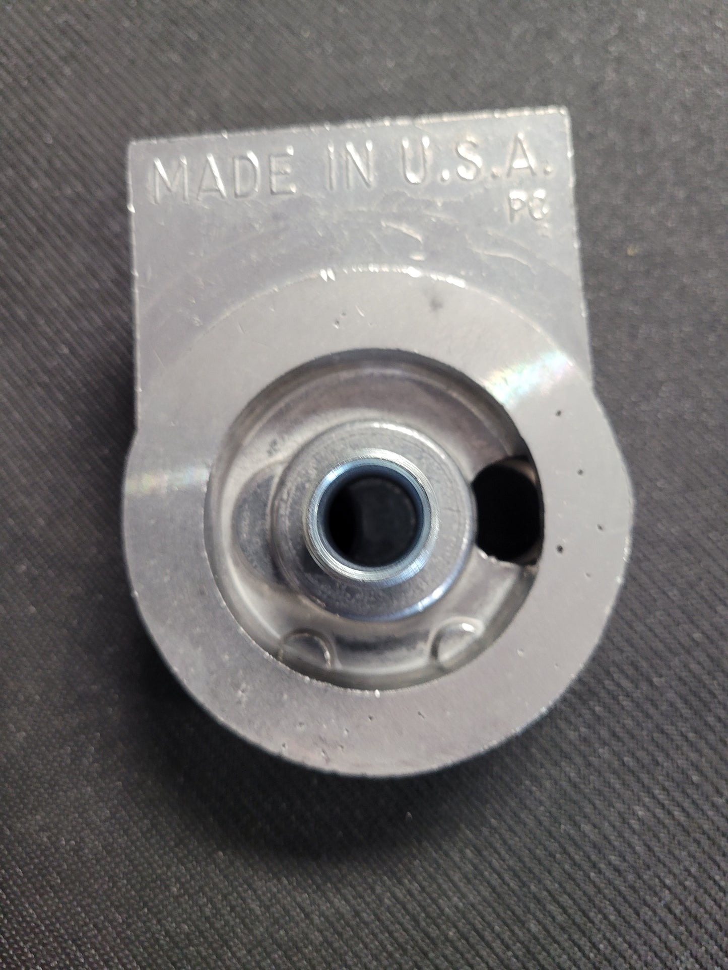 Adapter, Oil Filter Crusasder 719571