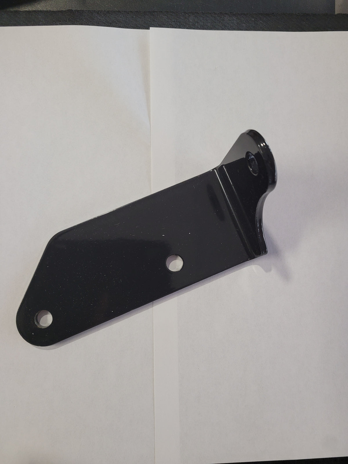 Bracket, power steering pump 3852500