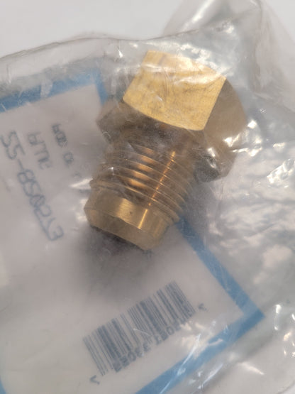 Plug, Flushing Kit Adapter, Sport Jet, Quicksilver 820573