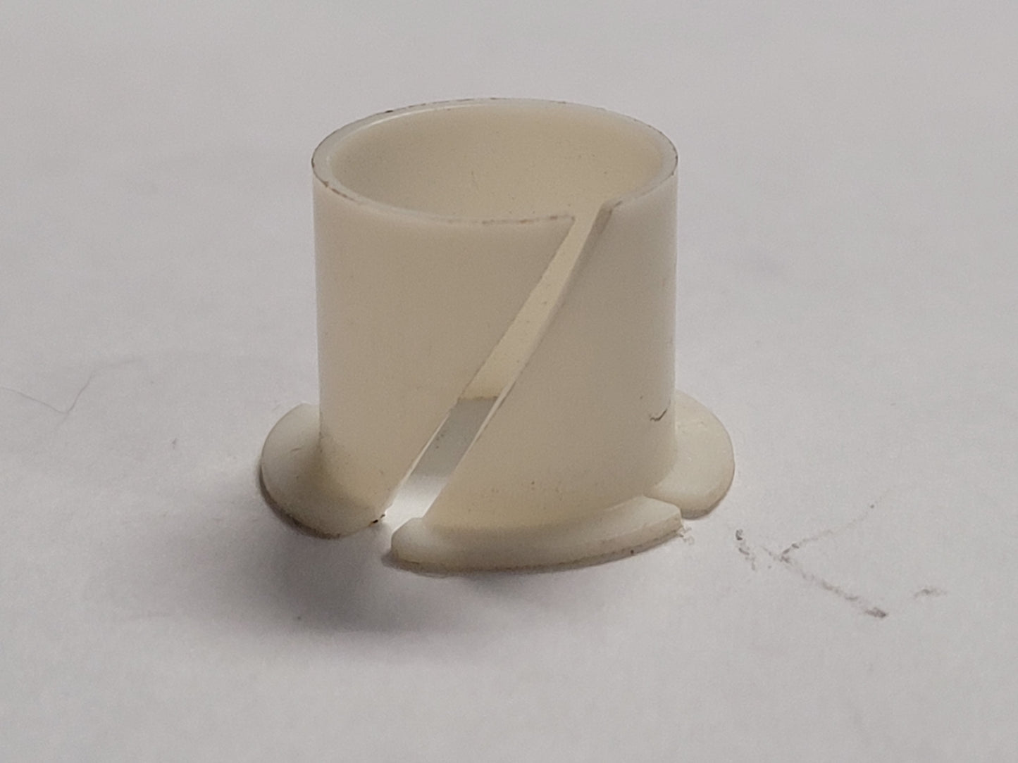 BUSHING, Shoulder Screw, OMC 315081, (NOS)