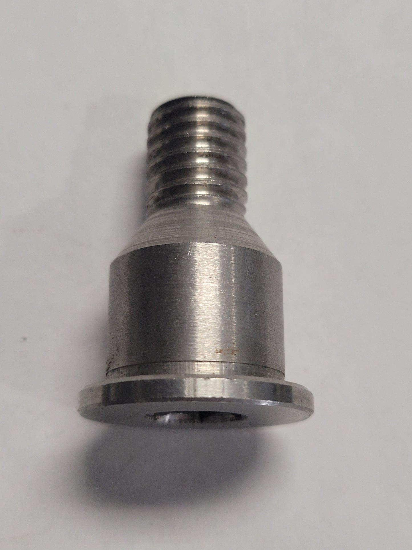 Screw, Volvo 897456, (NOS)