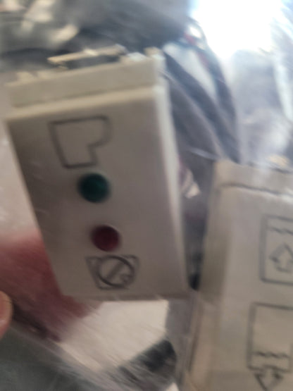 Flush Switch -24v - White Sealand/ Dometic 313401024