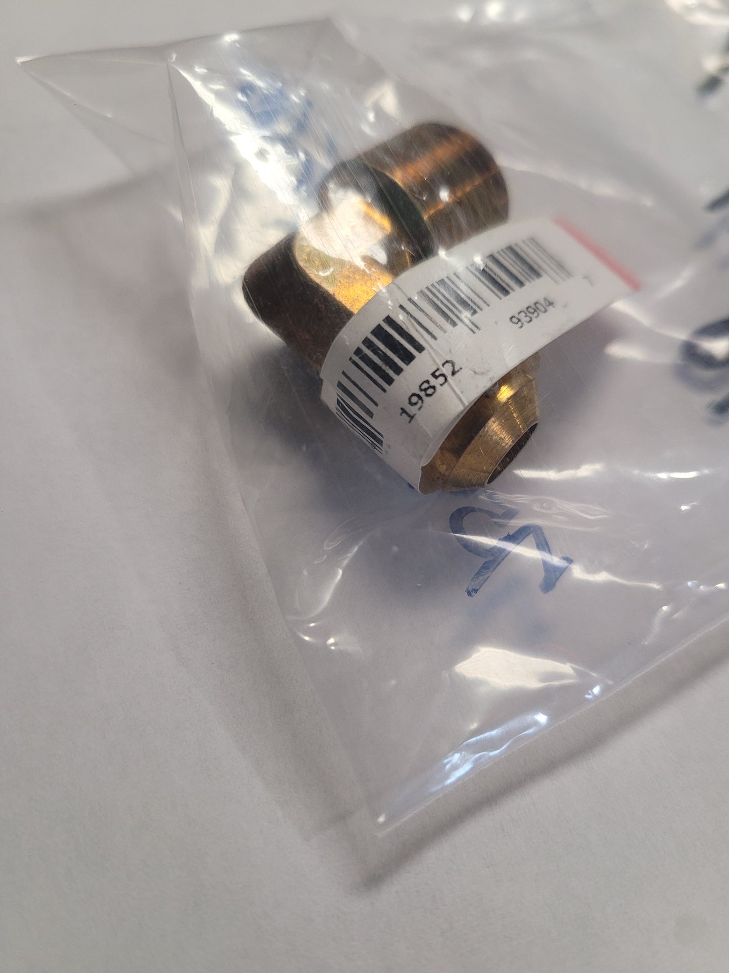 3/8" MIP x 3/8 Flare Elbow