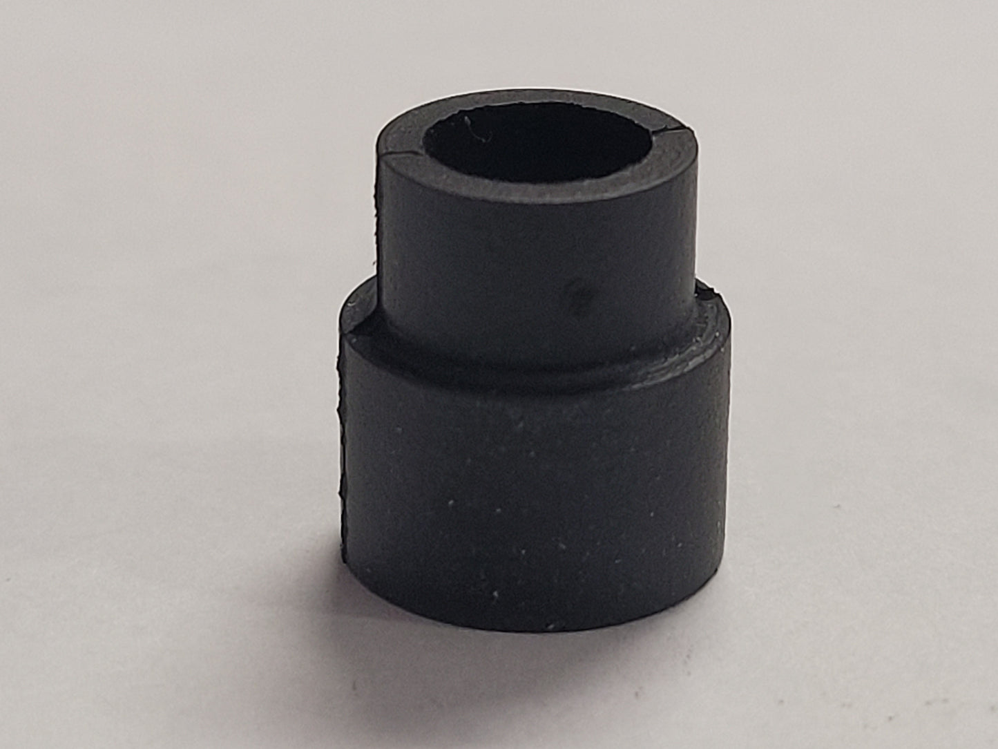 Grommet, OMC 330426, (NOS)
