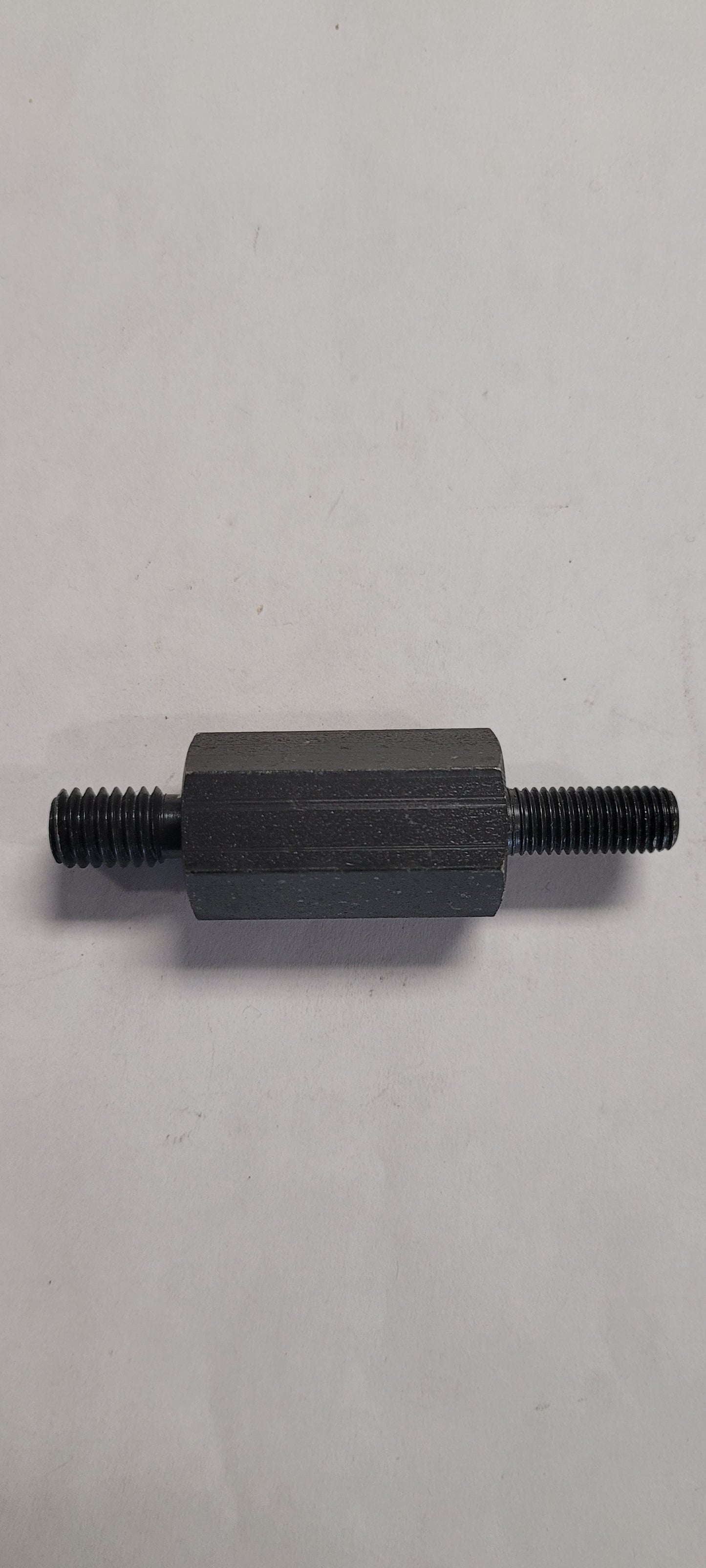 Stud, Bracket To Engine, Omc 915011 (NOS)