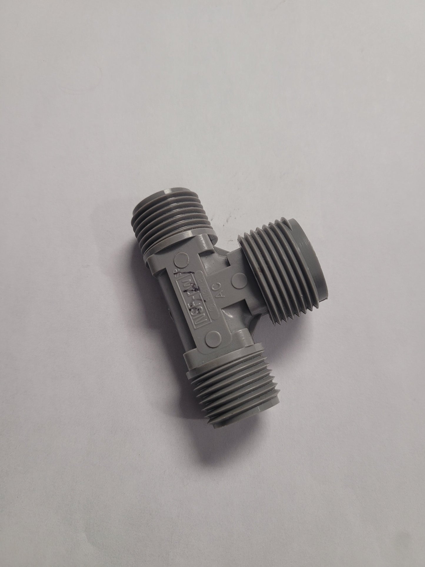 Tee, 1/2'x1/2'x3/4", Quest