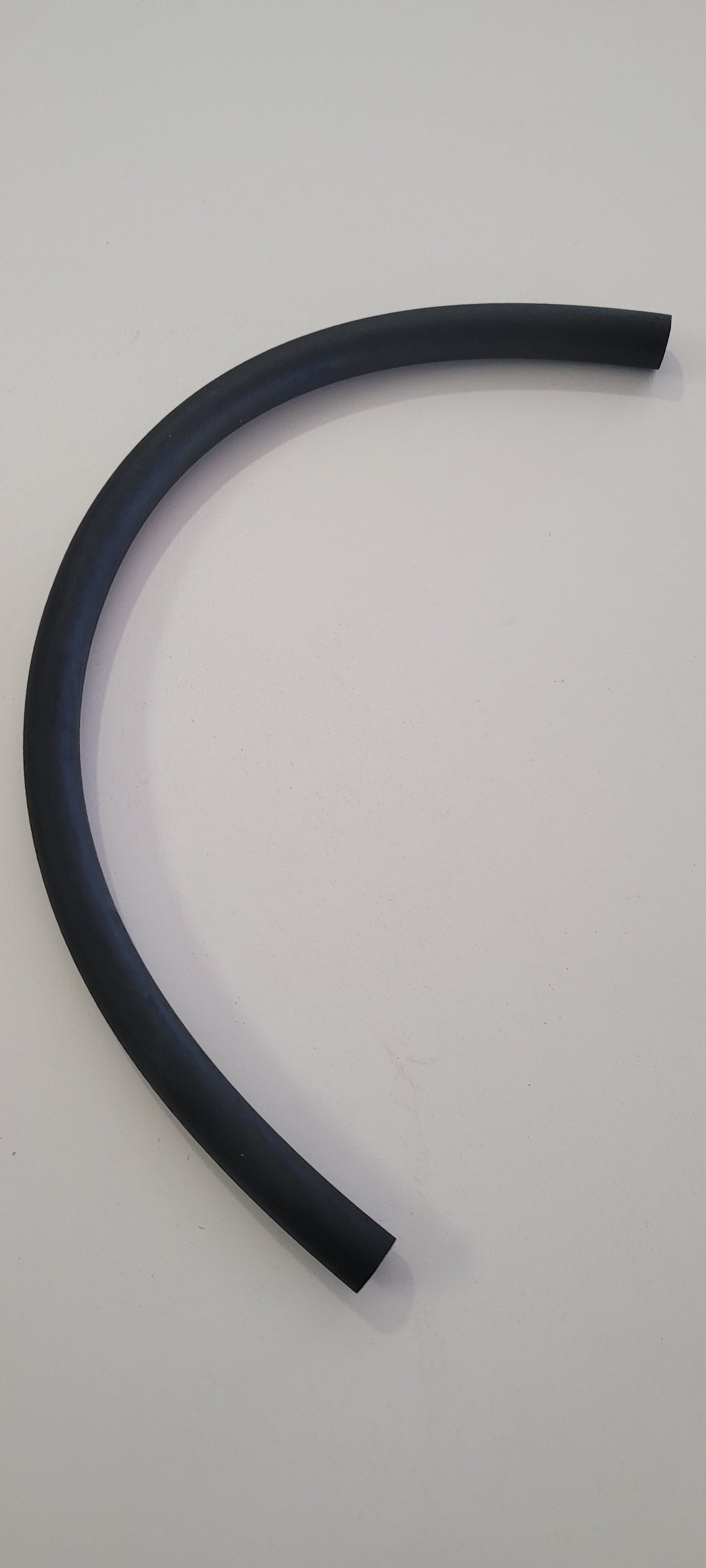 HOSE, 30 (DEGREE) Tee to check valve, (NOS) Omc 913438