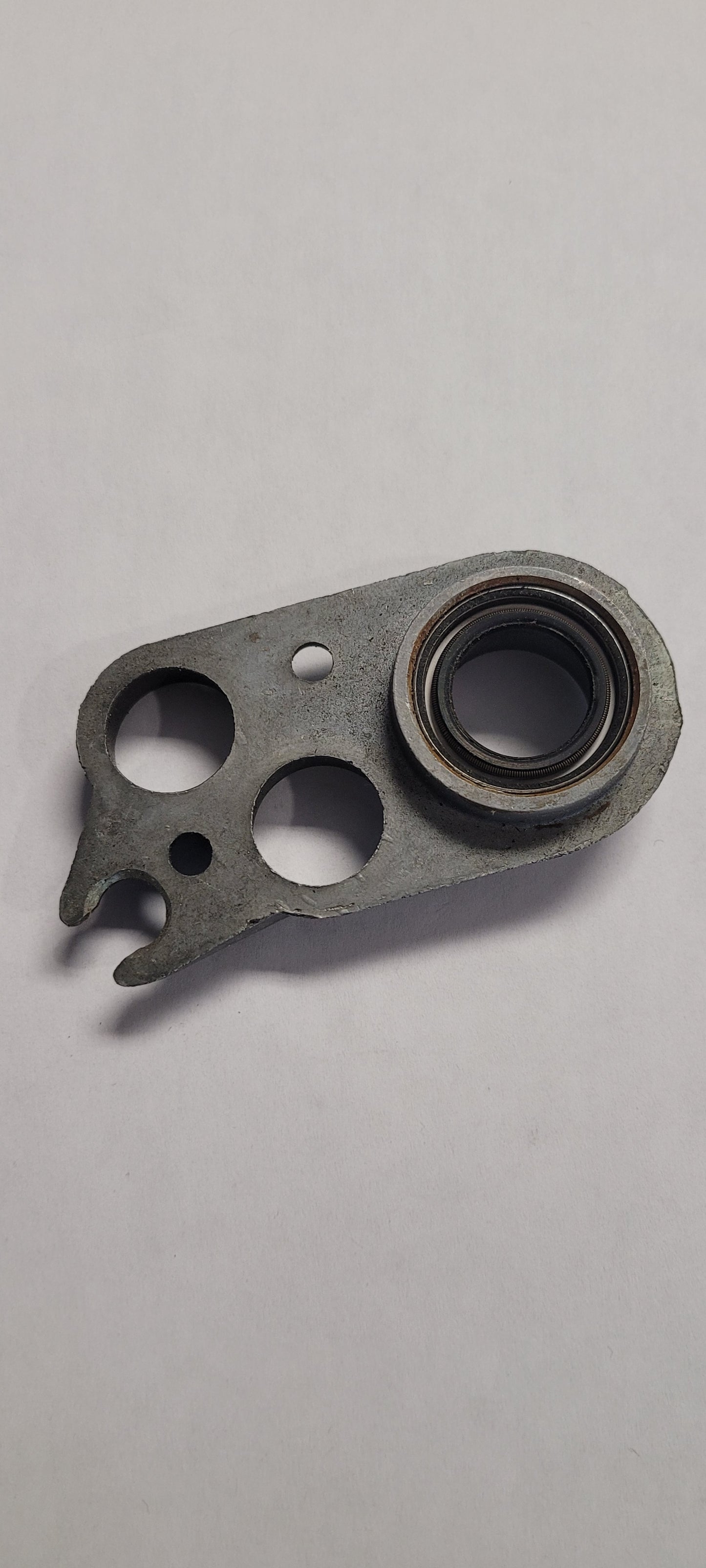 COVER, Impeller housing, Vintage, (NOS) OMC 383592