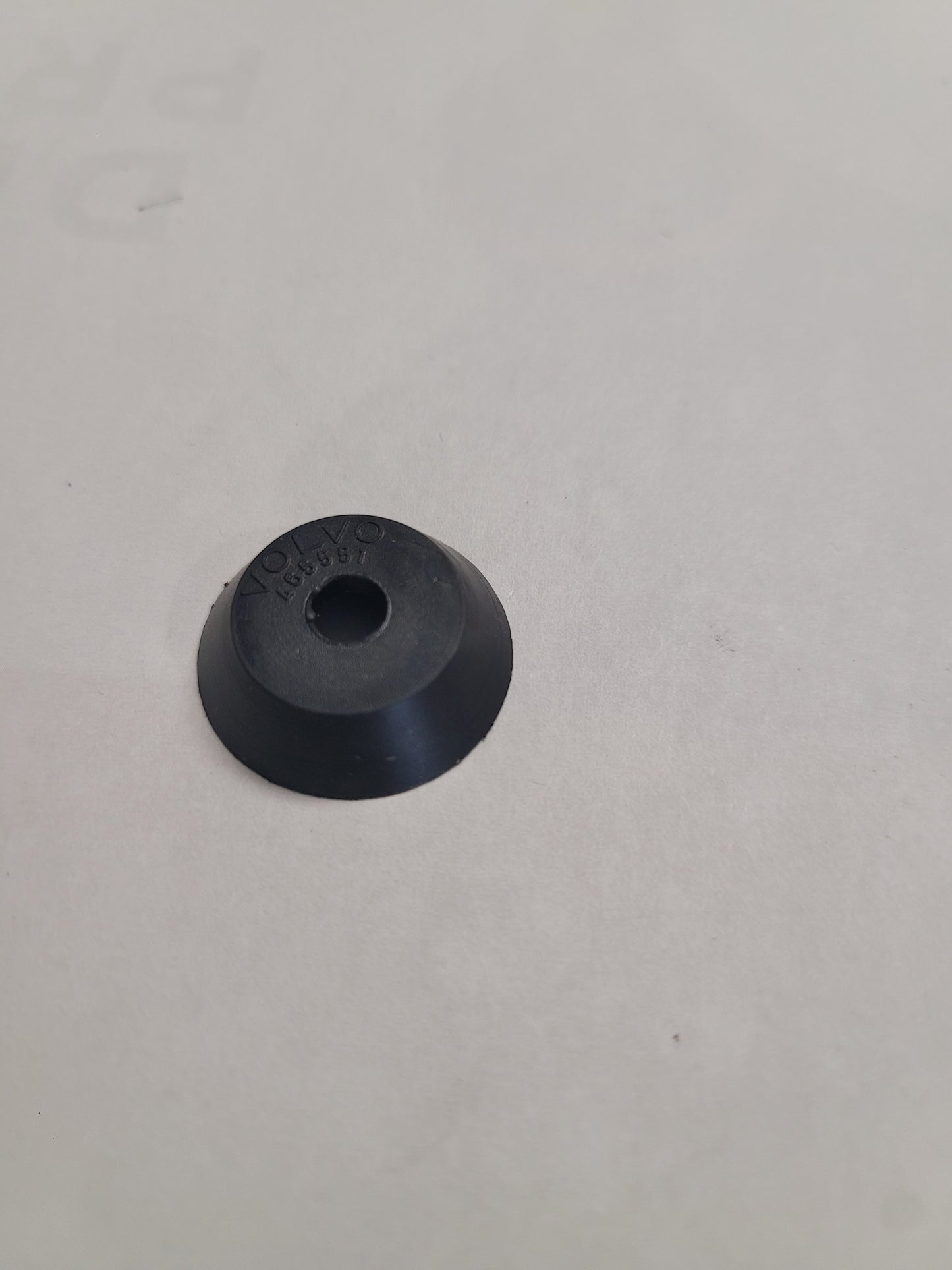 Valve Stem Seal, (NOS) Volvo Volvo 465551