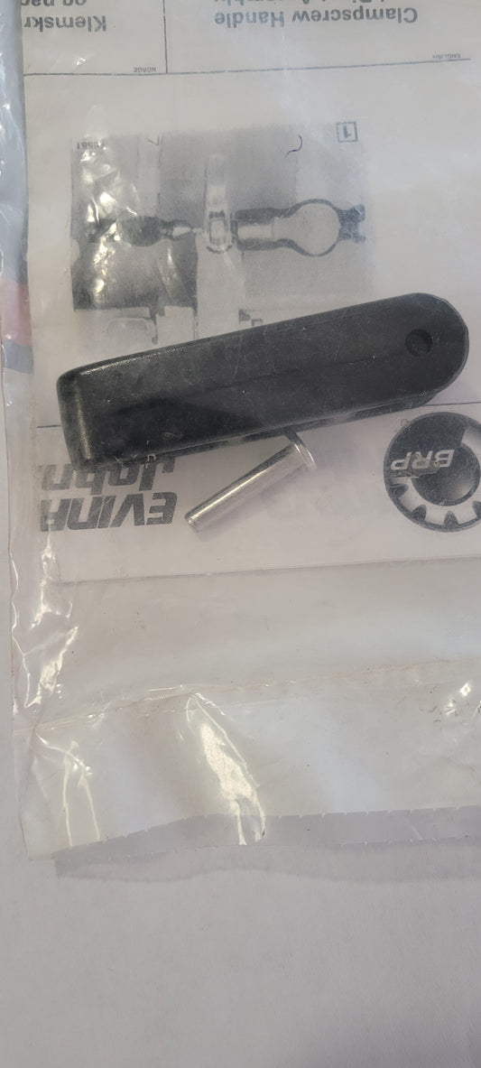 Handle & rivet kit, Omc 398001