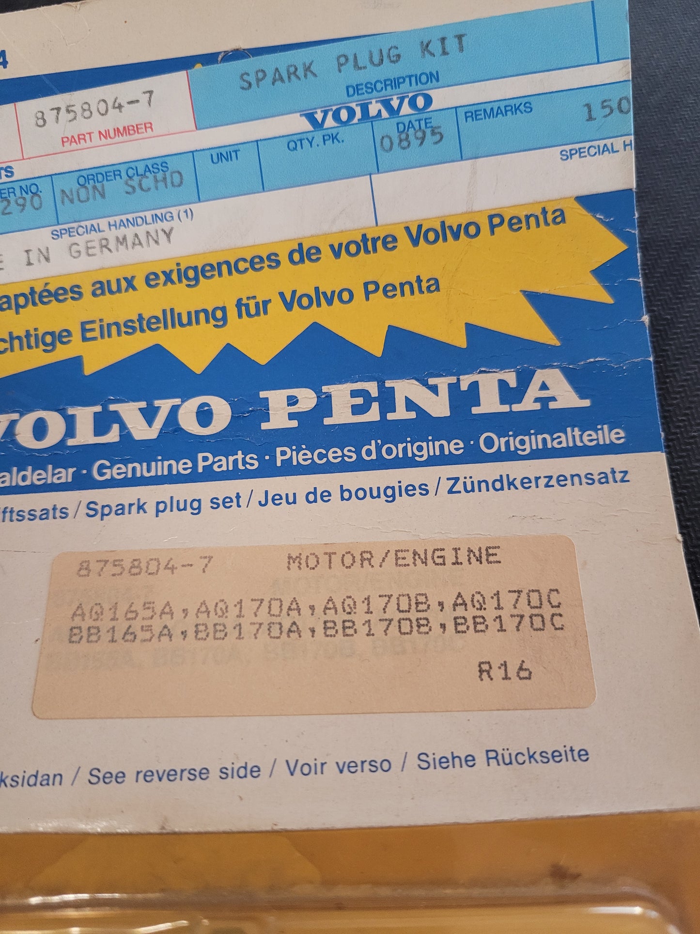 Spark Plug Kit, Vintage, (NOS) Volvo 875804