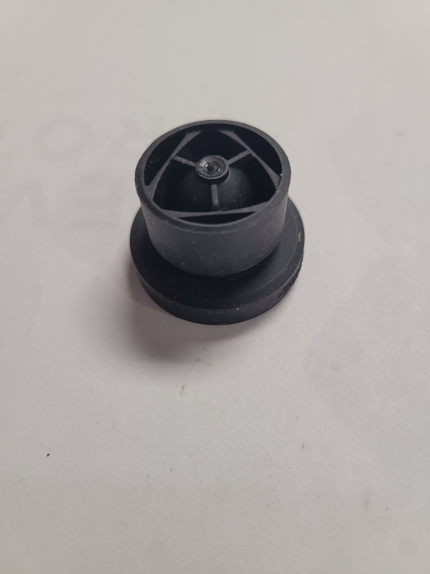 Grommet, Engine Cover, (NOS) Volvo 3859006