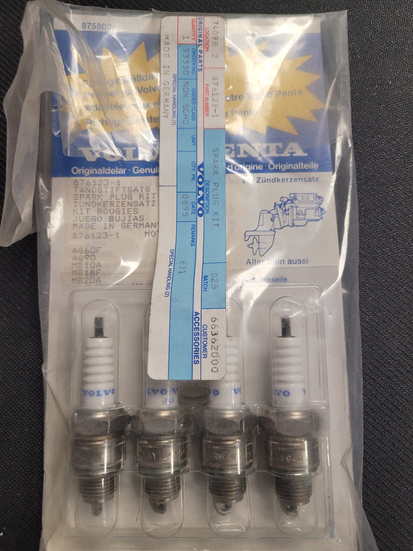 Spark Plug Kit, (NOS) Volvo 876123