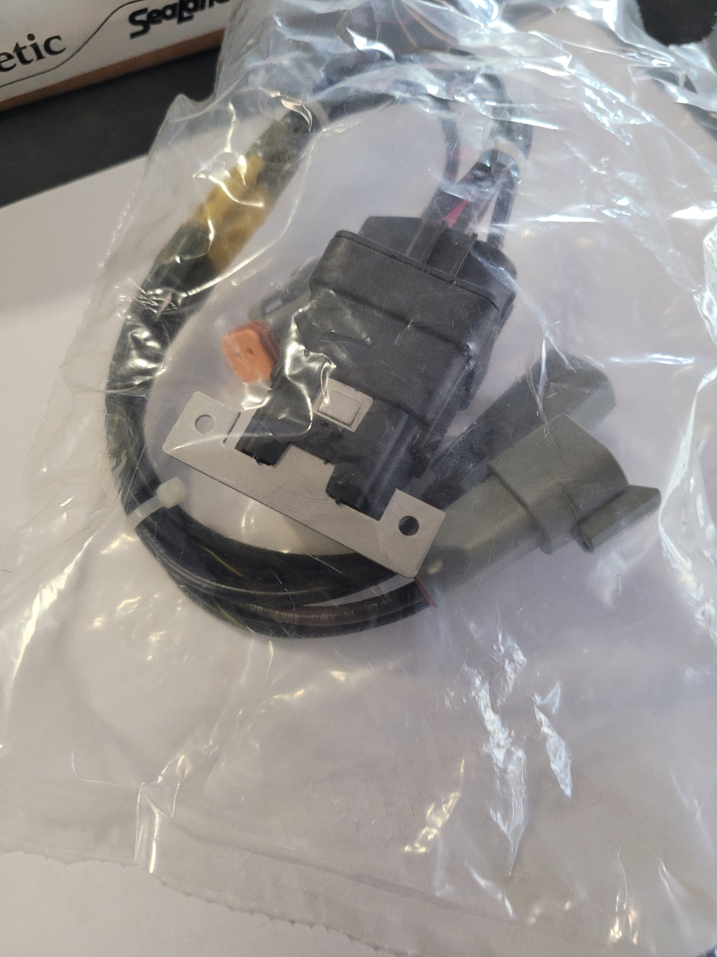 Kit, Relay/Bracket 24v Sealand 385310843