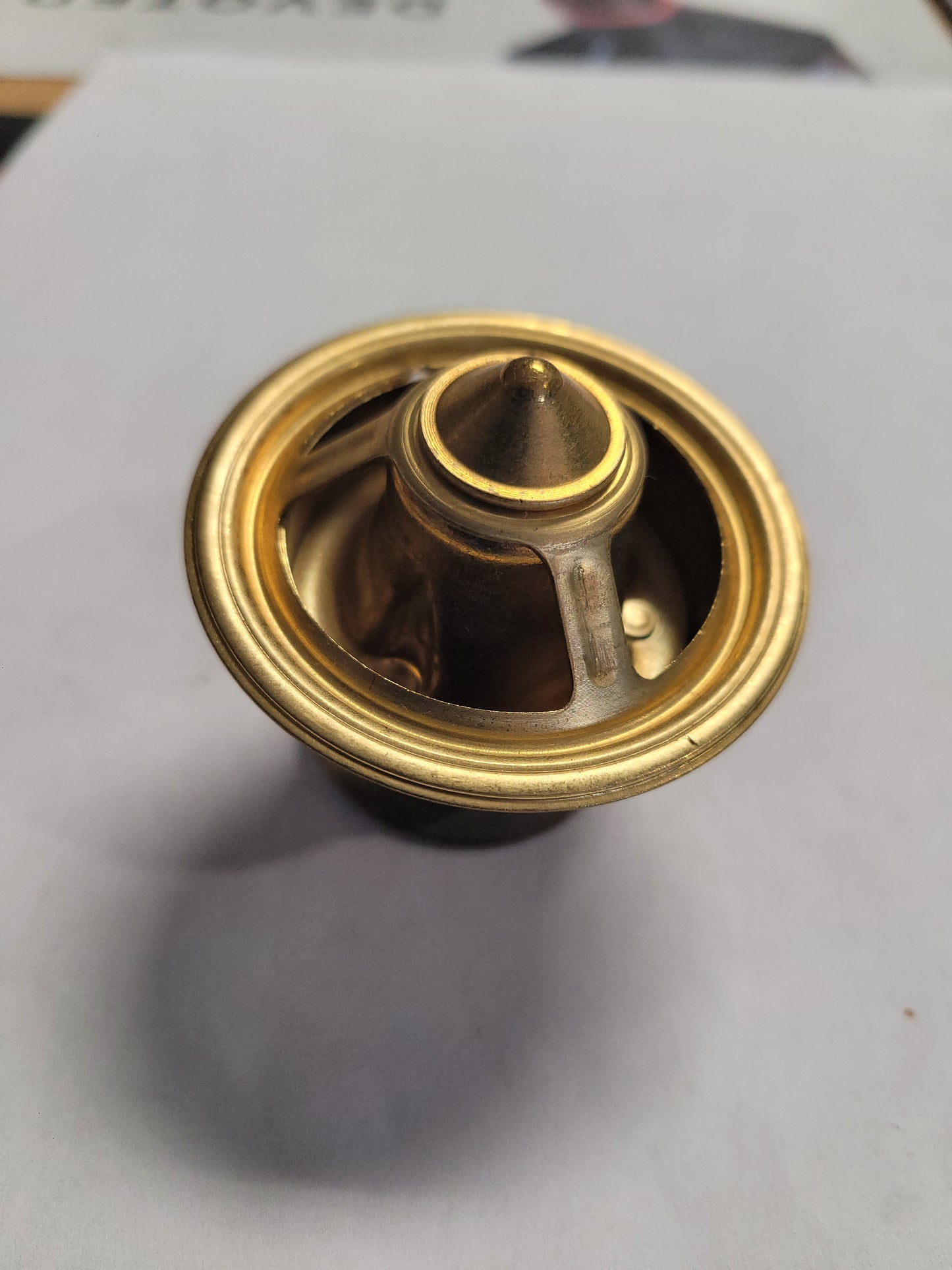 Thermostat, (NOS) Volvo 22449828