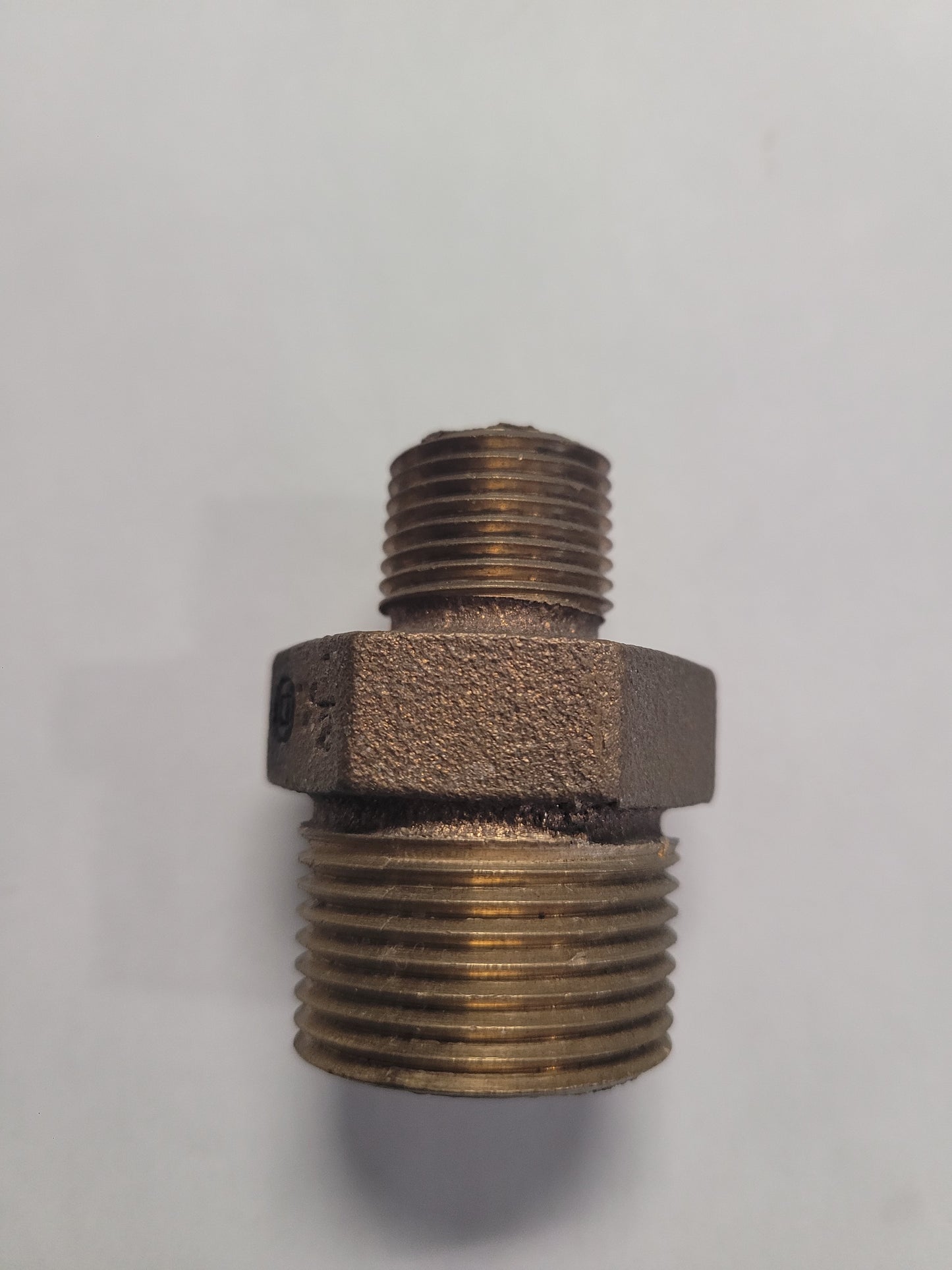 1" X 1/2" BRASS HEX NIPPLE
