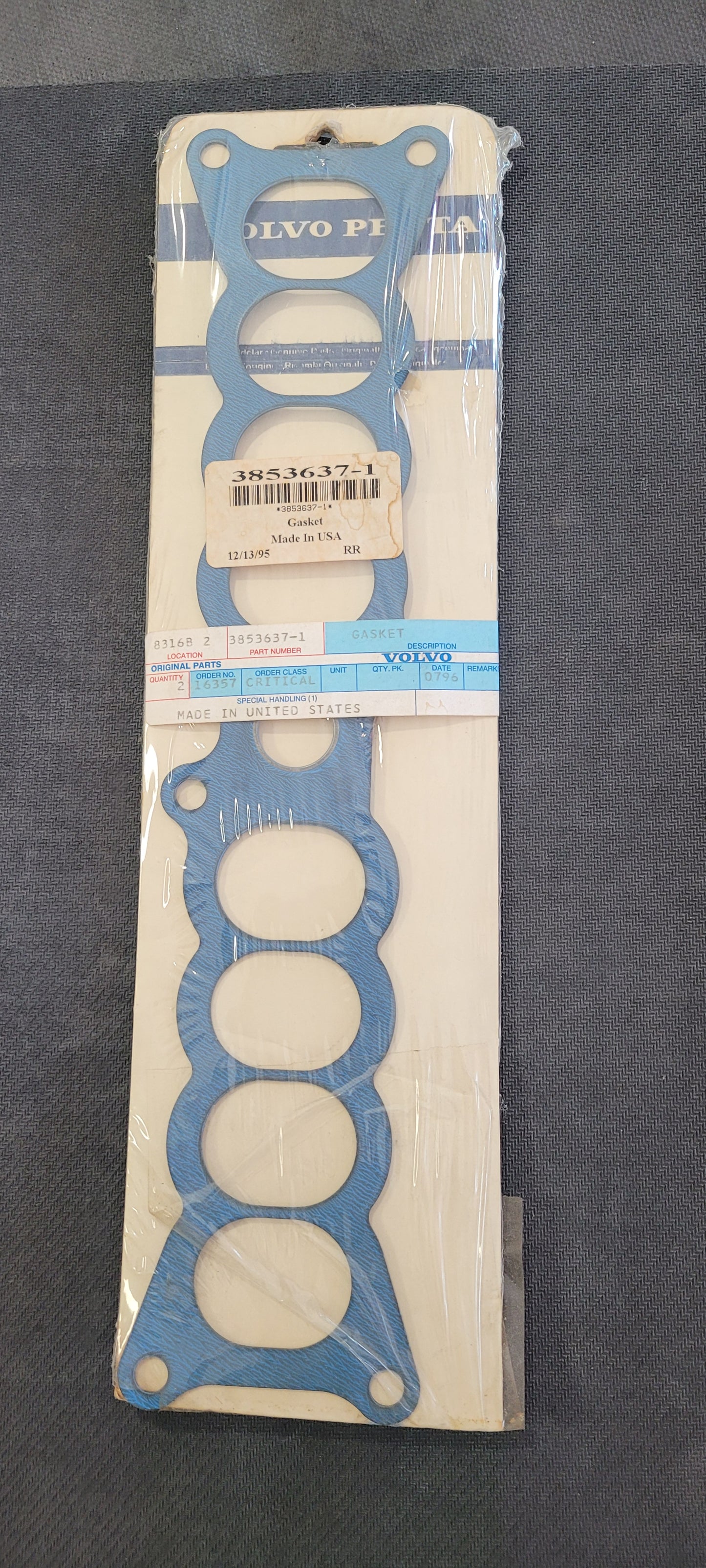 volvo upper intake gasket 5.0 fi 3853637