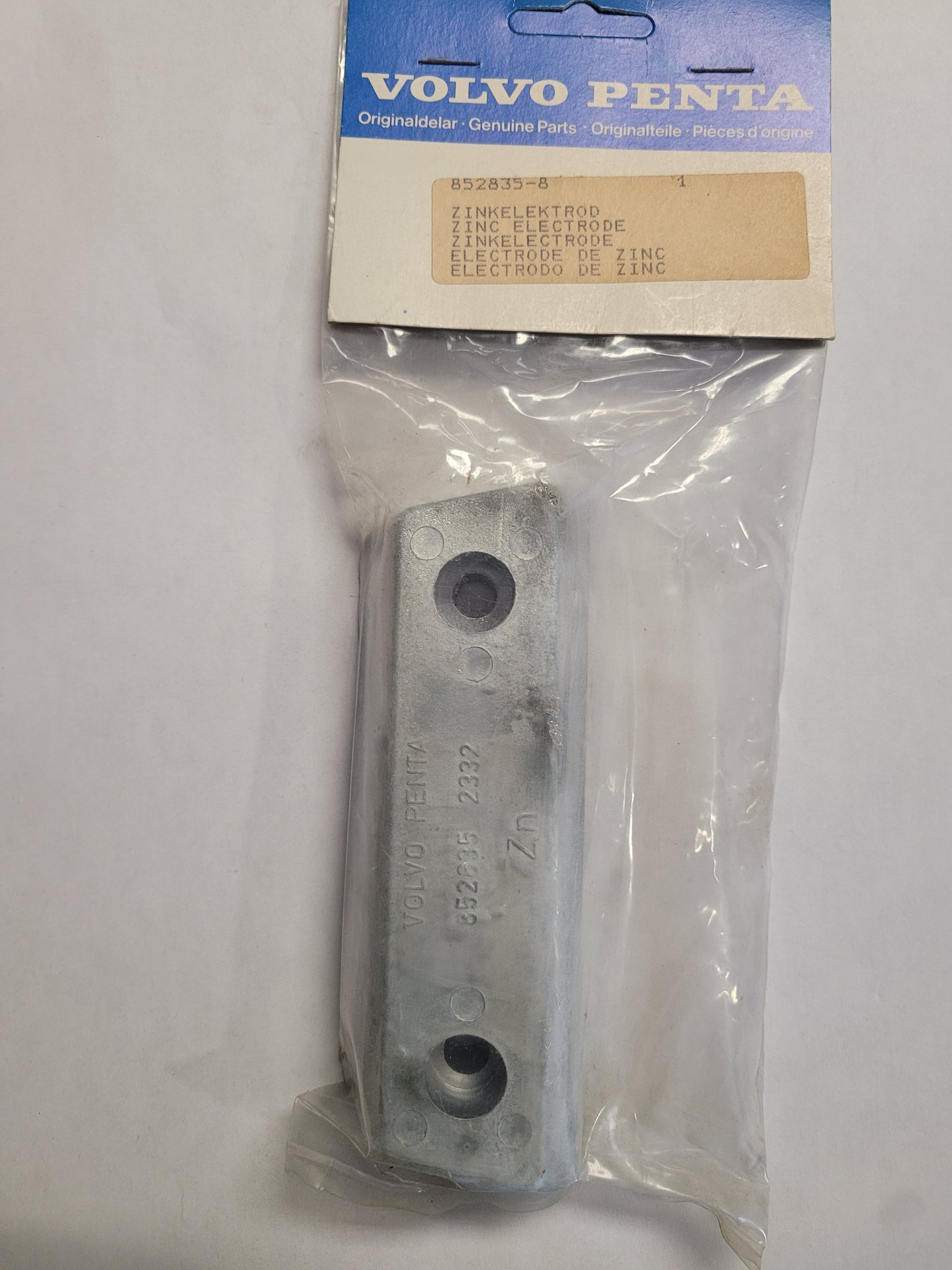 Zinc, Vintage, (NOS) Volvo 852835