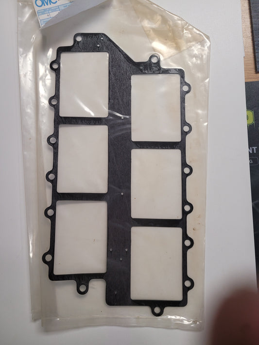 Gasket, Manifold to crankcase, (NOS) OMC 329718