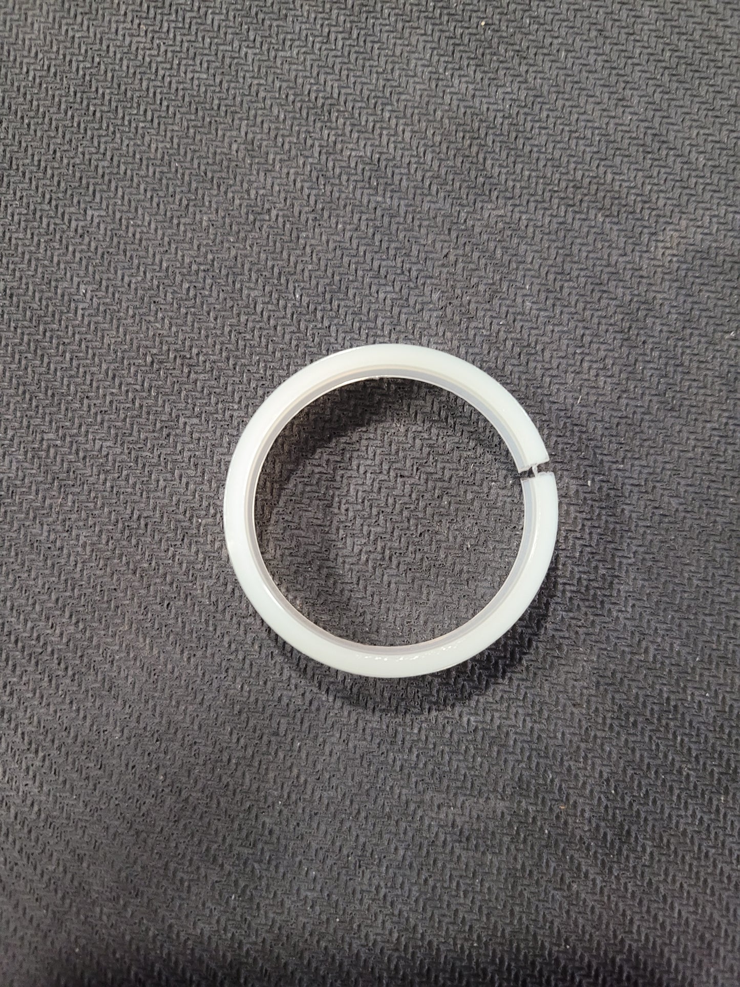 Retainer, Vintage, (NOS) Volvo 847017