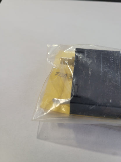 Rocker panel mount circuit breaker 10A Carling